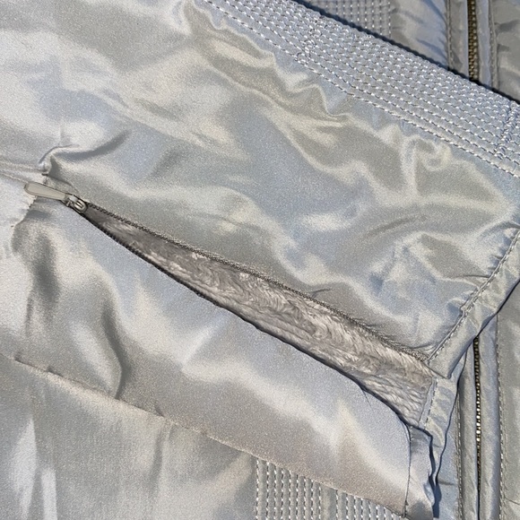 Eivissa size Large light gray coat. Warm but classier than a puffer jacket - Picture 3 of 5